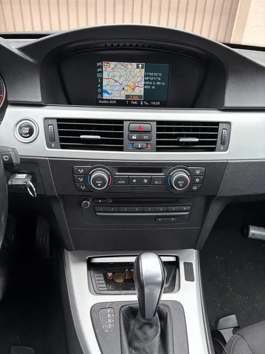 Używany BMW 320 177 KM (130 kW) 2009 Czarny Kombi