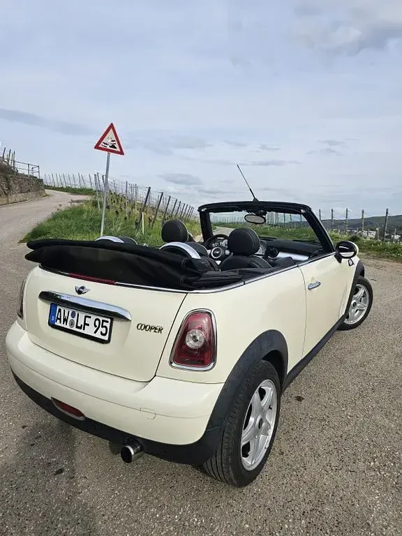 Gebraucht Mini Cooper Cabriolet 120 PS (88 kW) 2009 Weiß Cabrio