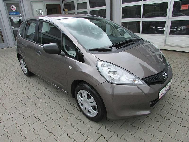 Urban titanium Gebraucht 2013 Honda Jazz S Kleinwagen | 7.900 € (Etwas zu teuer) - Bild 1/4