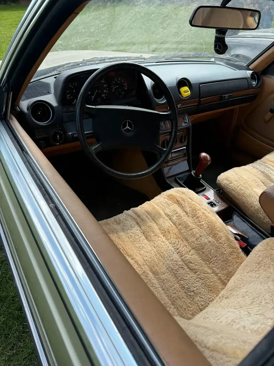 Gebraucht Mercedes 230 136 PS (100 kW) 1983 Coupé