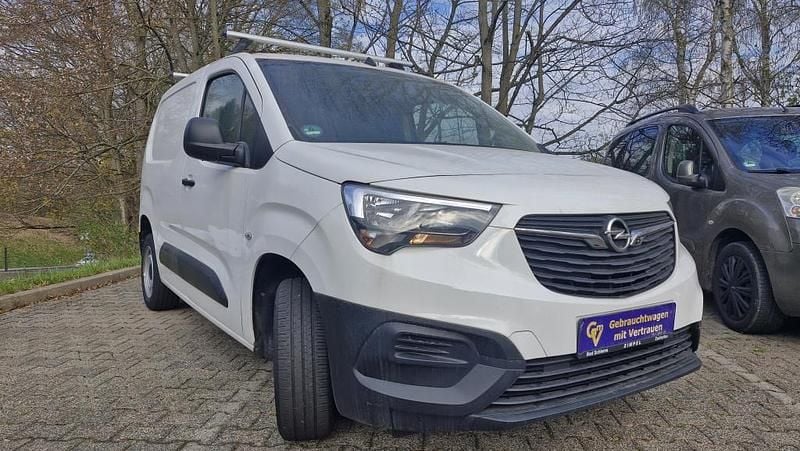 Gebraucht Opel Combo 110 PS (80 kW) 2021 Weiß Van / Kleinbus
