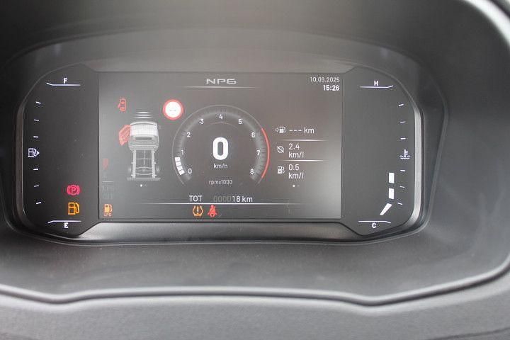 Neu Piaggio Porter 106 PS (77 kW) 2025 Orange SUV