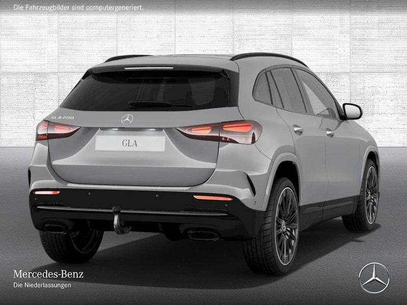 Grau Gebraucht 2025 Mercedes GLA200 AMG SUV | 47.550 € (Teuer) - Bild 1/1
