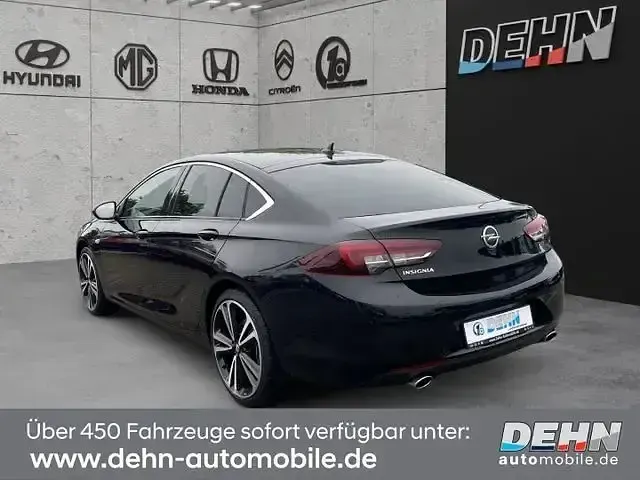 Second-hand Opel Insignia Dynamic 209 CP (153 kW) 2020 Negru Berlinǎ