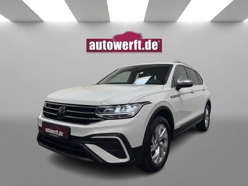 Weiss Gebraucht 2024 VW Tiguan Allspace Life SUV | 35.990 € (Guter Preis) - Bild 1/4