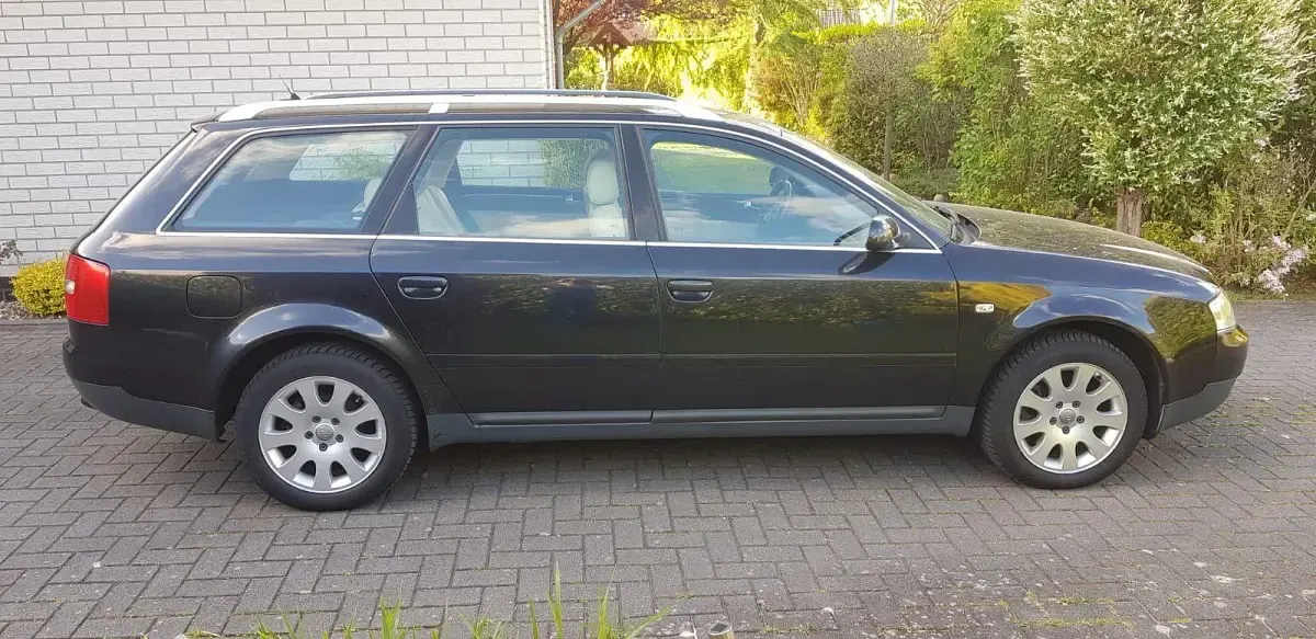 Gebraucht Audi A6 Sport 179 PS (131 kW) 2002 Schwarz Kombi