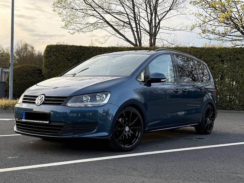 Gebraucht VW Sharan 150 PS (110 kW) 2016 Blau Van / Kleinbus