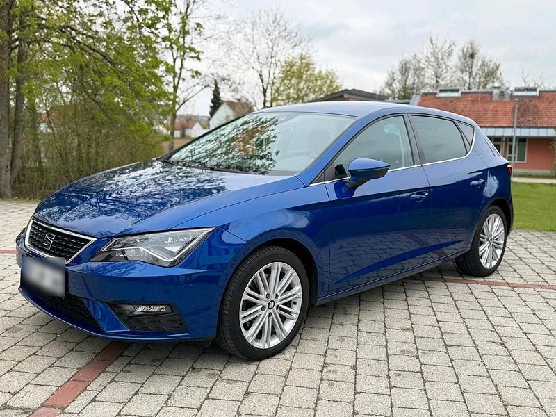Gebraucht Seat Leon XCELLENCE 180 PS (132 kW) 2018 Blau Kleinwagen