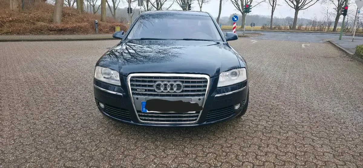 Second-hand Audi A8 450 CP (330 kW) 2005 Albastru Berlinǎ