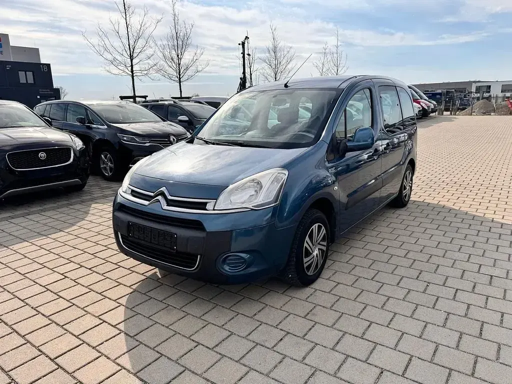 Gebraucht Citroën Berlingo Tendance 120 PS (88 kW) 2014 Blau Van / Kleinbus