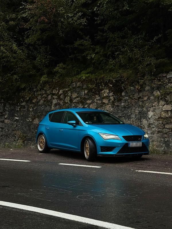 Gebraucht Seat Leon Cupra 265 265 PS (194 kW) 2015 Blau Limousine