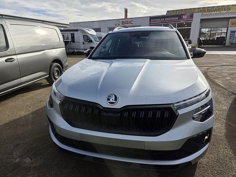 Silber Neu 2025 Skoda Kamiq SE L SUV | 23.950 € (Superpreis) - Bild 1/4