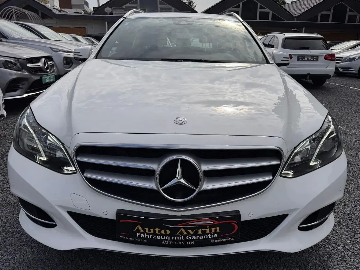 Gebraucht Mercedes E220 170 PS (125 kW) 2016 Weiß Kombi