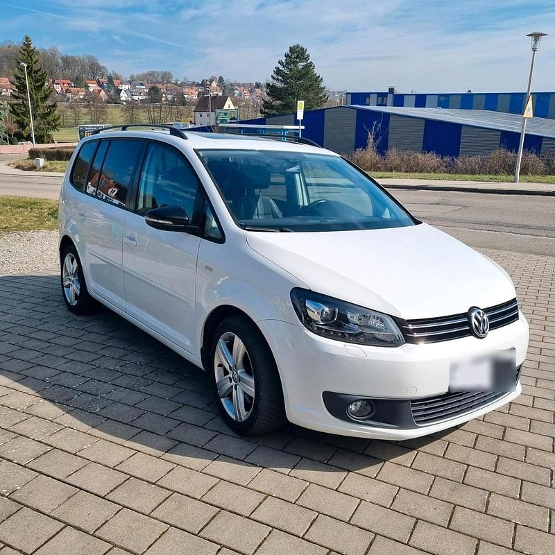 Gebraucht VW Touran Match 140 PS (102 kW) 2012 Weiß Van / Kleinbus