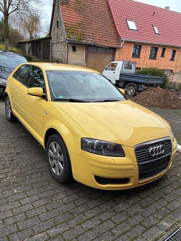 Gebraucht Audi A3 Ambiente 140 PS (102 kW) 2006 Gelb Kleinwagen