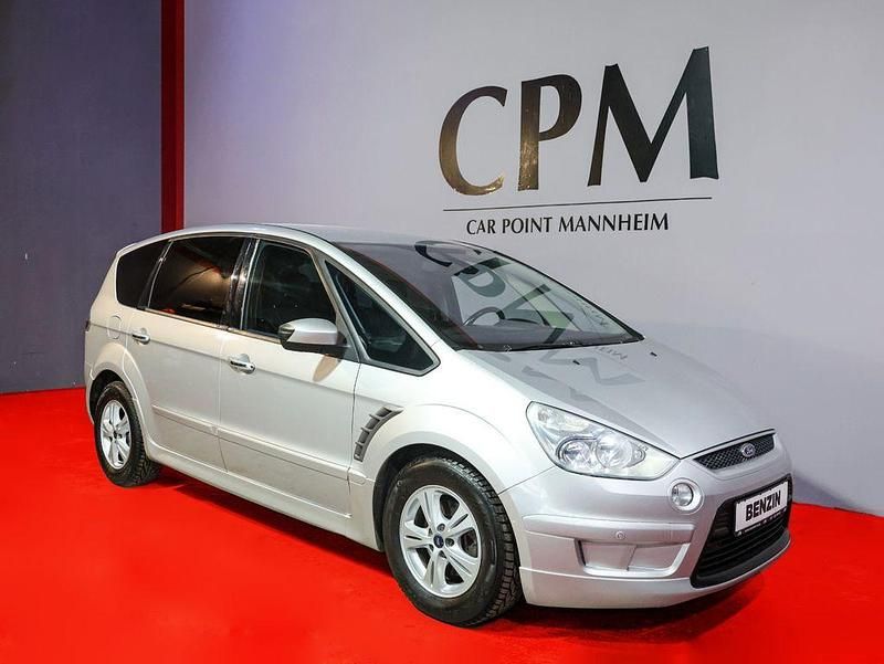 Silber Gebraucht 2010 Ford S-MAX S Van / Kleinbus | 6.950 € - Bild 1/4