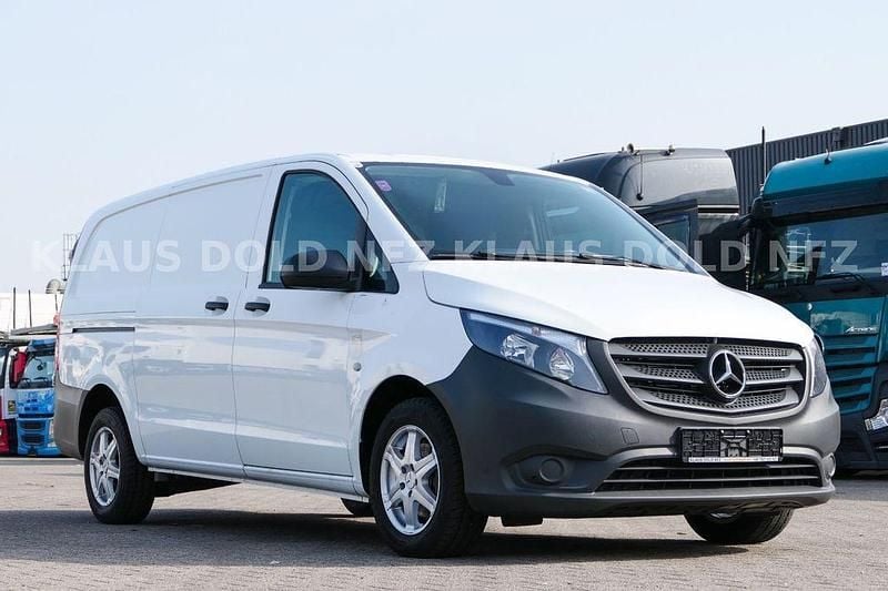 Gebraucht Mercedes Vito 88 PS (64 kW) 2017 Weiß Van