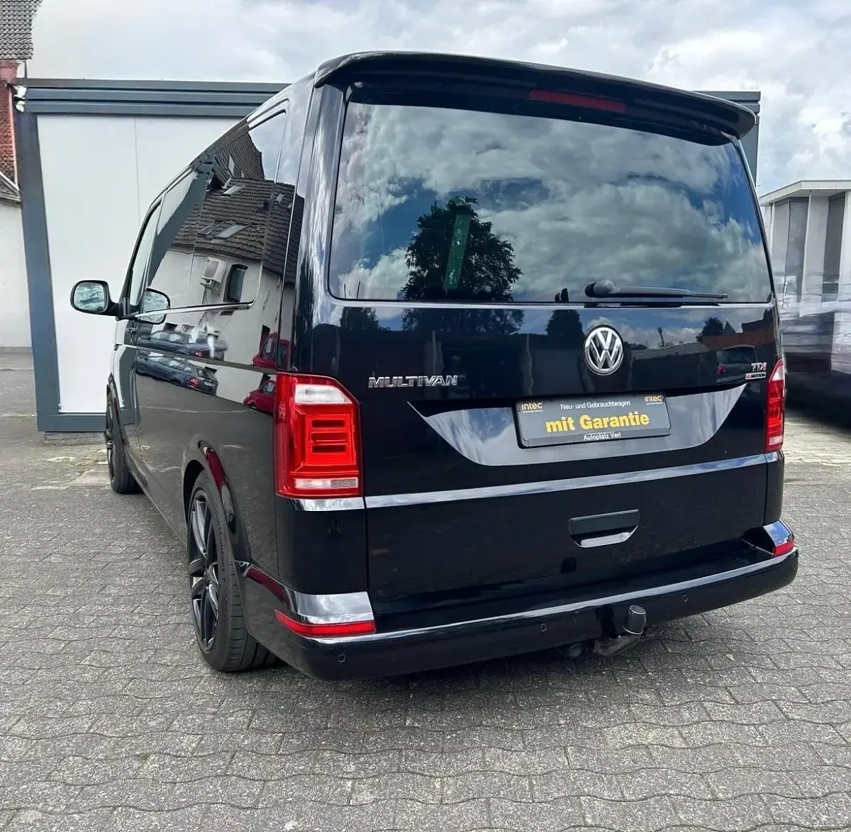 Gebraucht VW Multivan 150 PS (110 kW) 2016 Schwarz Van / Kleinbus