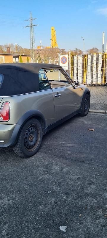 Second-hand Mini Cooper Cabriolet 116 CP (85 kW) 2008 Auriu Cabrio