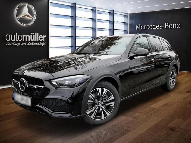Obsidianschwarz Gebraucht 2022 Mercedes C200 Premium Kombi | 44.490 € (Teuer) - Bild 1/4