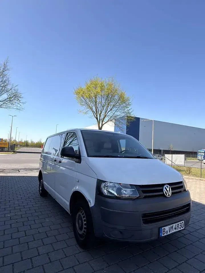 Używany VW Transporter 84 KM (61 kW) 2010 Biały Van