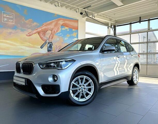 Gebraucht BMW X1 Advantage 140 PS (102 kW) 2019 Glaciersilber metallic SUV