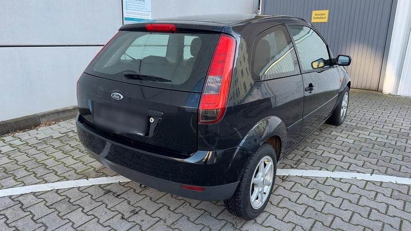 Schwarz Gebraucht 2007 Ford Fiesta Kleinwagen | 1.750 € (Guter Preis) - Bild 1/4