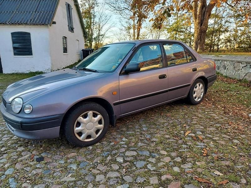 Blau Gebraucht 1998 Toyota Corolla Limousine | 1.500 € (Fairer Preis) - Bild 1/4