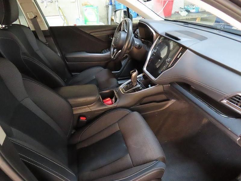 Gebraucht Subaru Outback 169 PS (124 kW) 2021 Grau Kombi