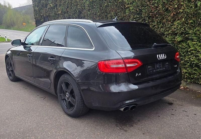 Gebraucht Audi A4 Ambition 150 PS (110 kW) 2013 Grau Kombi