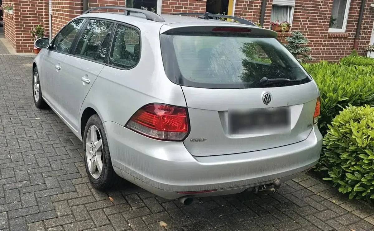 Gebraucht VW Golf VI 105 PS (77 kW) 2010 Grau Kleinwagen