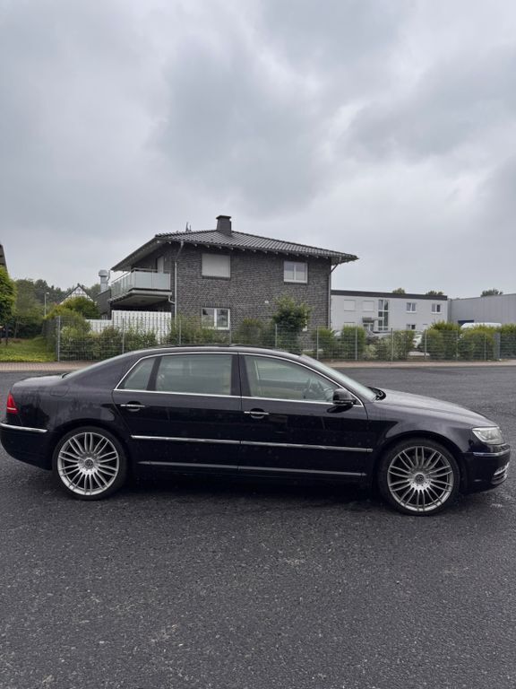 Schwarz Gebraucht 2012 VW Phaeton Limousine | 8.499 € (Superpreis) - Bild 1/4