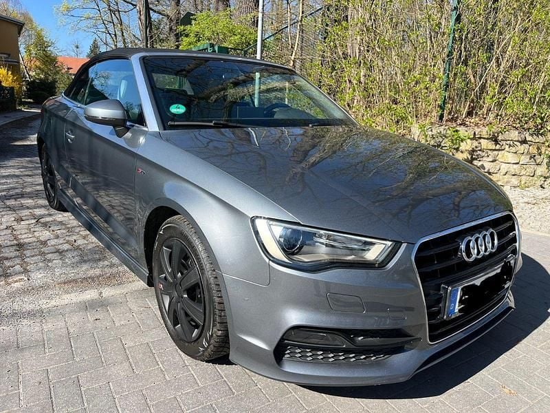 Gebraucht Audi A3 Cabriolet S-Line 150 PS (110 kW) 2015 Grau Cabrio