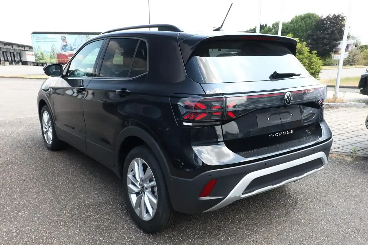 Neu VW T-Cross R 116 PS (85 kW) 2026 Deep black perleffekt SUV