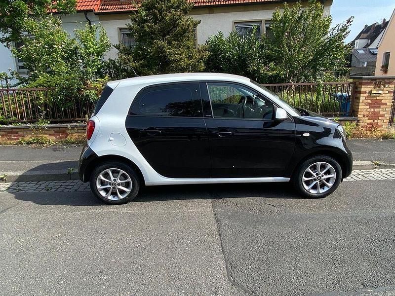 Gebraucht Smart ForFour Passion 90 PS (66 kW) 2016 Kleinwagen
