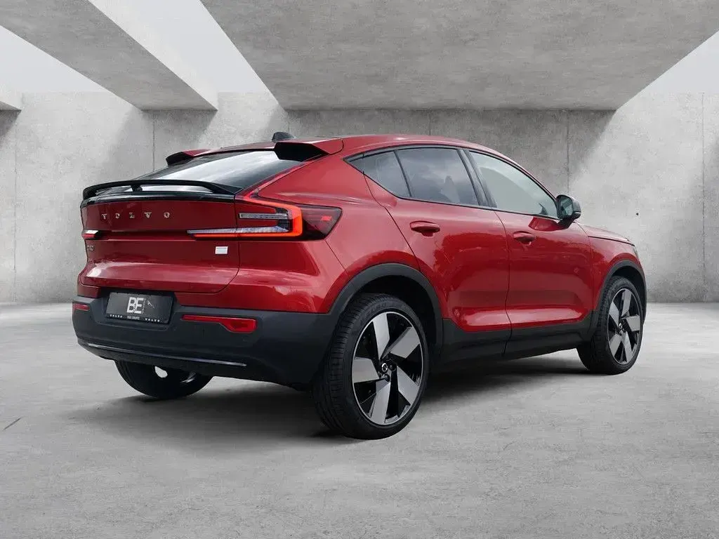 Gebraucht Volvo C40 Ultimate 169 kW (231 PS) 2023 Fusion red SUV