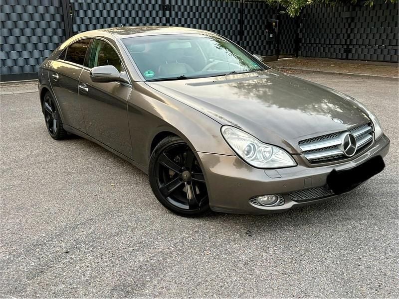 Braun Gebraucht 2010 Mercedes CLS350 Limousine | 7.500 € (Guter Preis) - Bild 1/4
