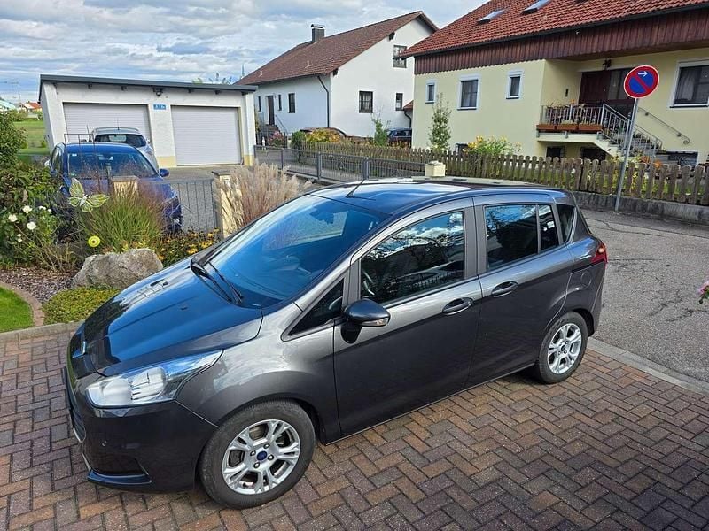 Gebraucht Ford B-MAX 101 PS (74 kW) 2017 Silber Van / Kleinbus