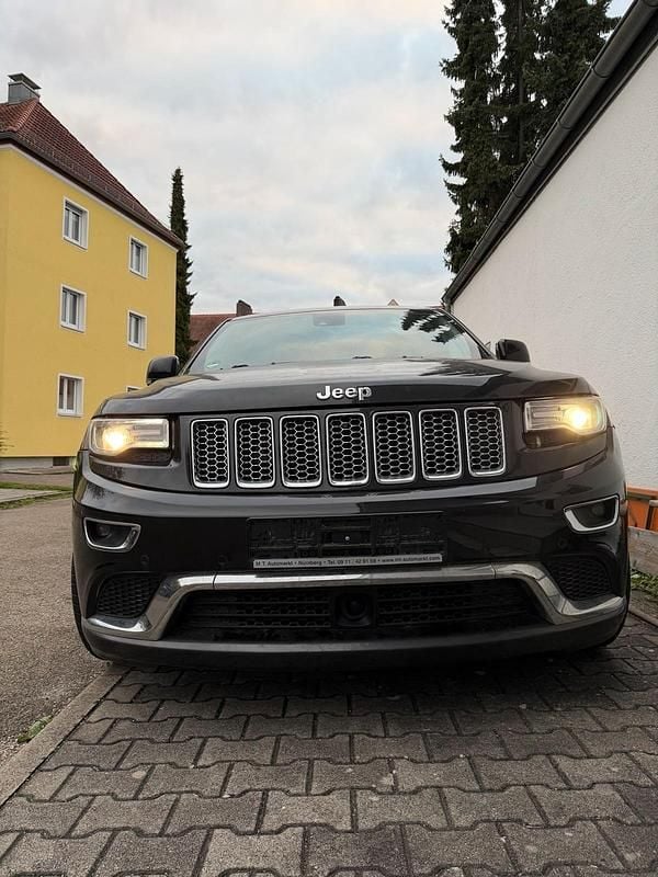 Gebraucht Jeep Grand Cherokee Summit 250 PS (183 kW) 2016 Schwarz SUV