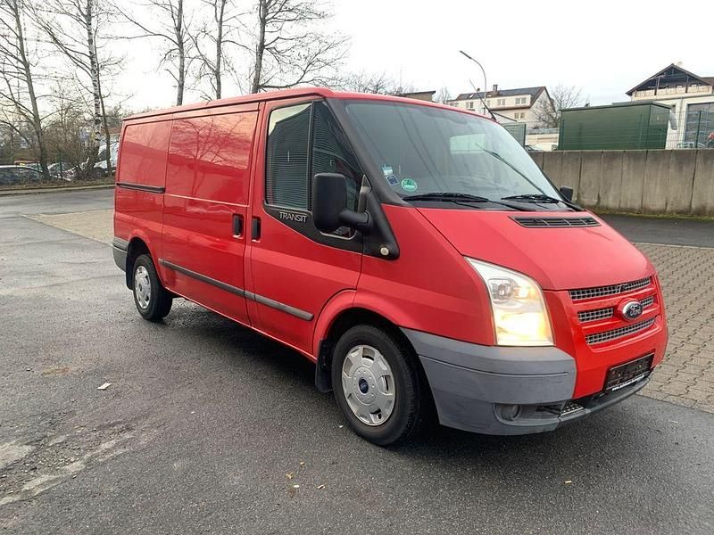 Rot Gebraucht 2012 Ford Transit Trend Van / Kleinbus | 7.999 € (Etwas zu teuer) - Bild 1/4