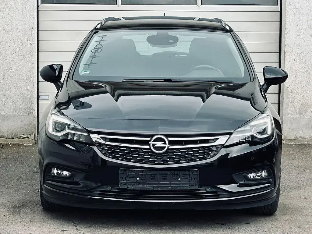 Gebraucht Opel Astra 110 PS (80 kW) 2019 Schwarz Limousine