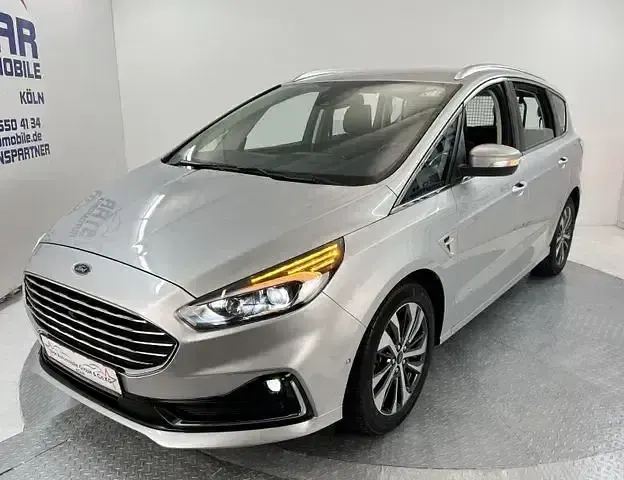 Gebraucht Ford S-MAX Titanium 150 PS (110 kW) 2020 Polar silber Van / Kleinbus
