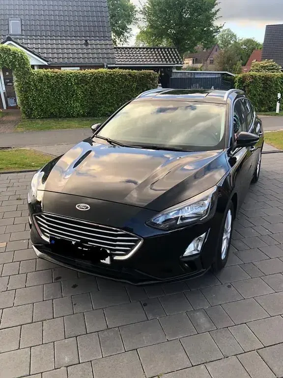 Gebraucht Ford Focus Active 150 PS (110 kW) 2020 Schwarz Limousine