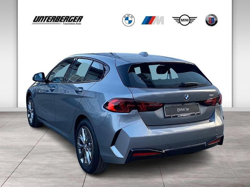 Neu BMW 120 170 PS (125 kW) 2026 Skyscraper grau Kleinwagen