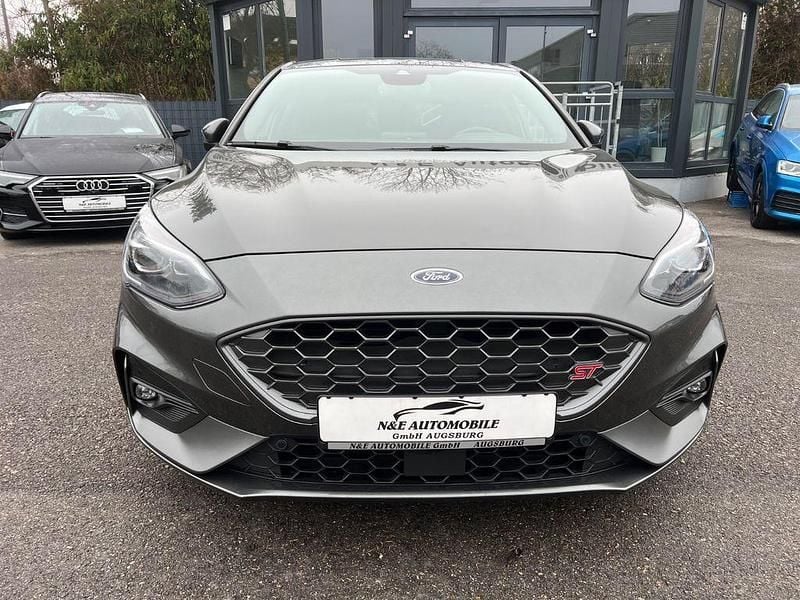 Gebraucht Ford Focus ST 280 PS (205 kW) 2021 Grau Limousine