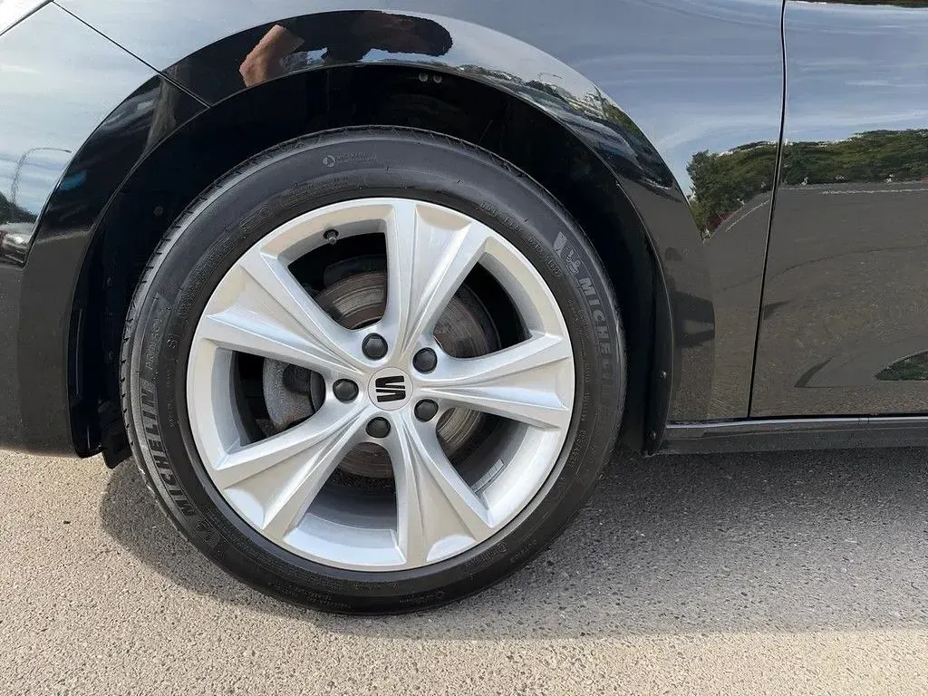 Gebraucht Seat Leon FR-Line 150 PS (110 kW) 2022 Schwarz Limousine