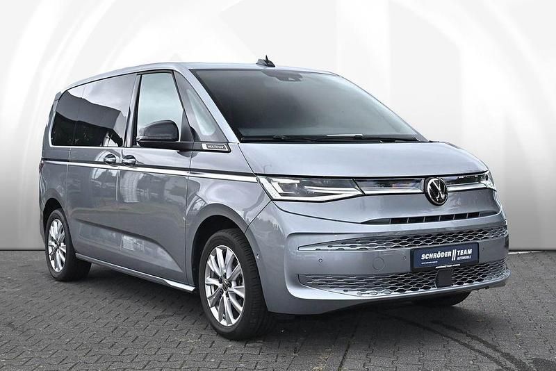 Gebraucht VW Multivan Style 150 PS (110 kW) 2024 Silber Van