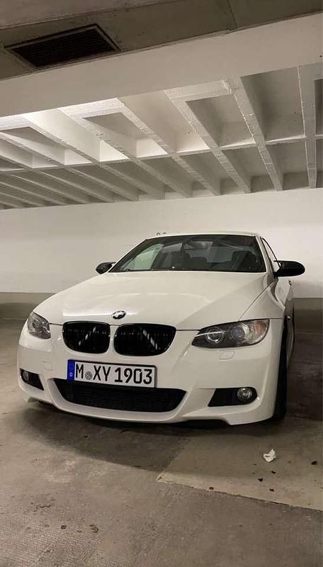 Weiß Gebraucht 2009 BMW 335 M Sport Coupé | 17.999 € (Fairer Preis) - Bild 1/4