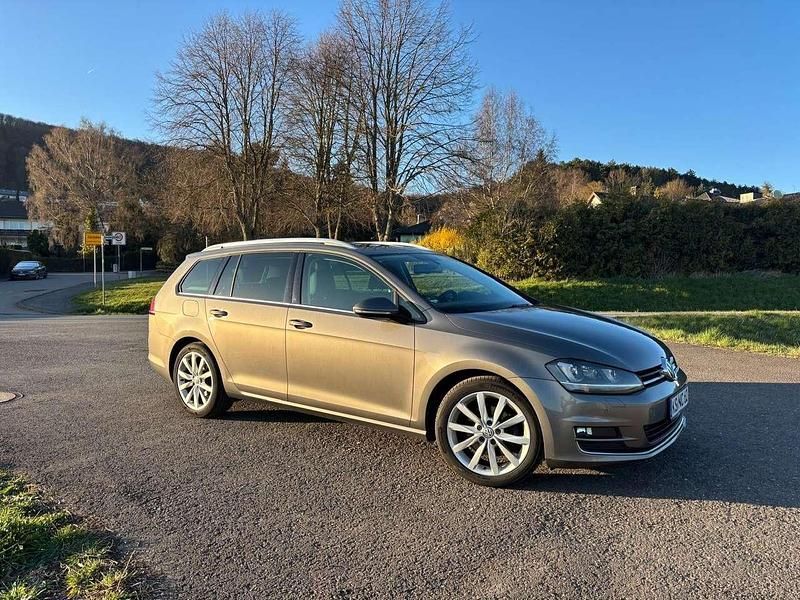 Gebraucht VW Golf VII Highline 140 PS (102 kW) 2014 Grau Kombi
