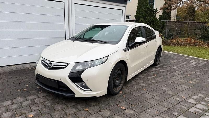 Weiß Gebraucht 2011 Opel Ampera Edition Kleinwagen | 4.250 € (Fairer Preis) - Bild 1/4
